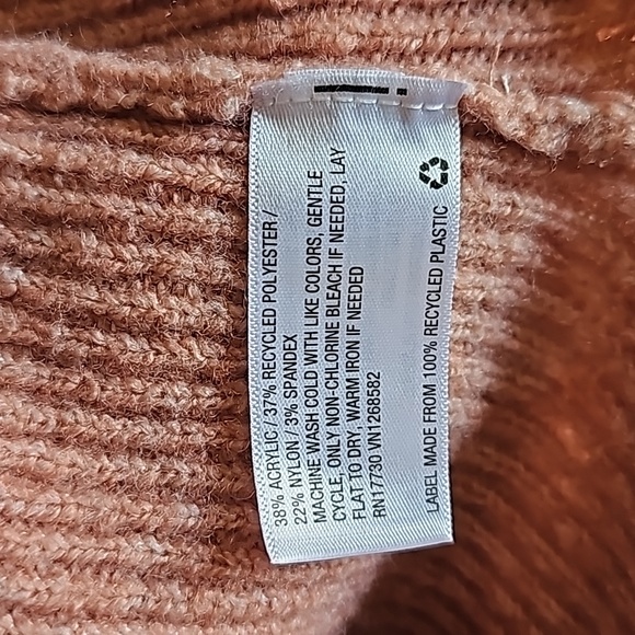 07 Isabel Maternity Sweater Dress - Picture 8 of 10